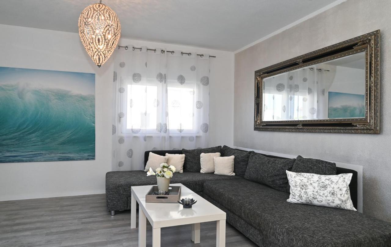 Apartments Villa Filip โตรกีร์ ภายนอก รูปภาพ